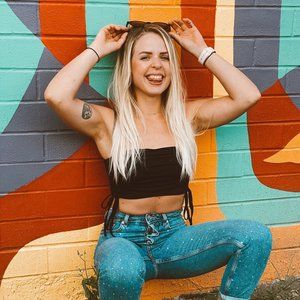 Meet your Posher, Mariana